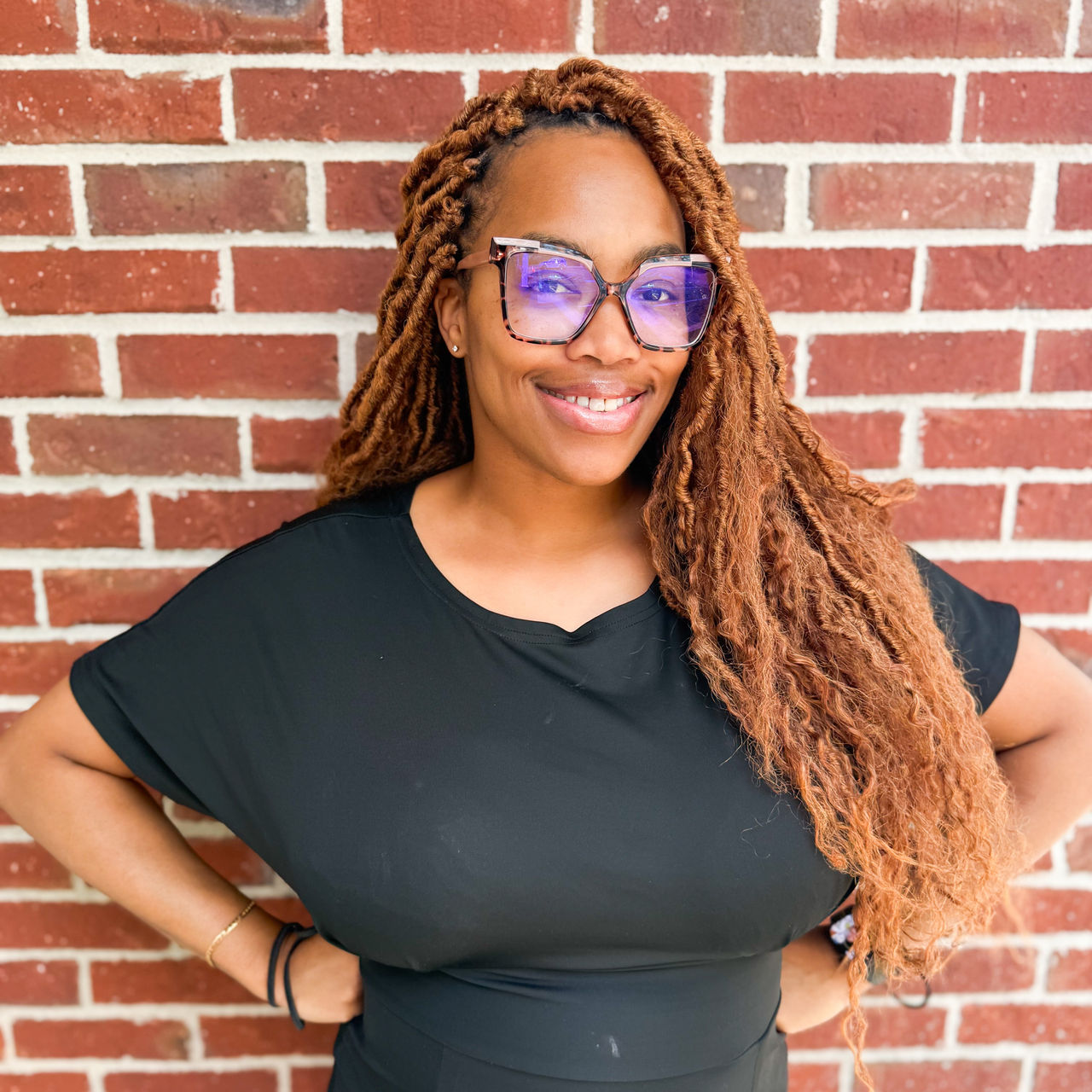 Ms Analeshia