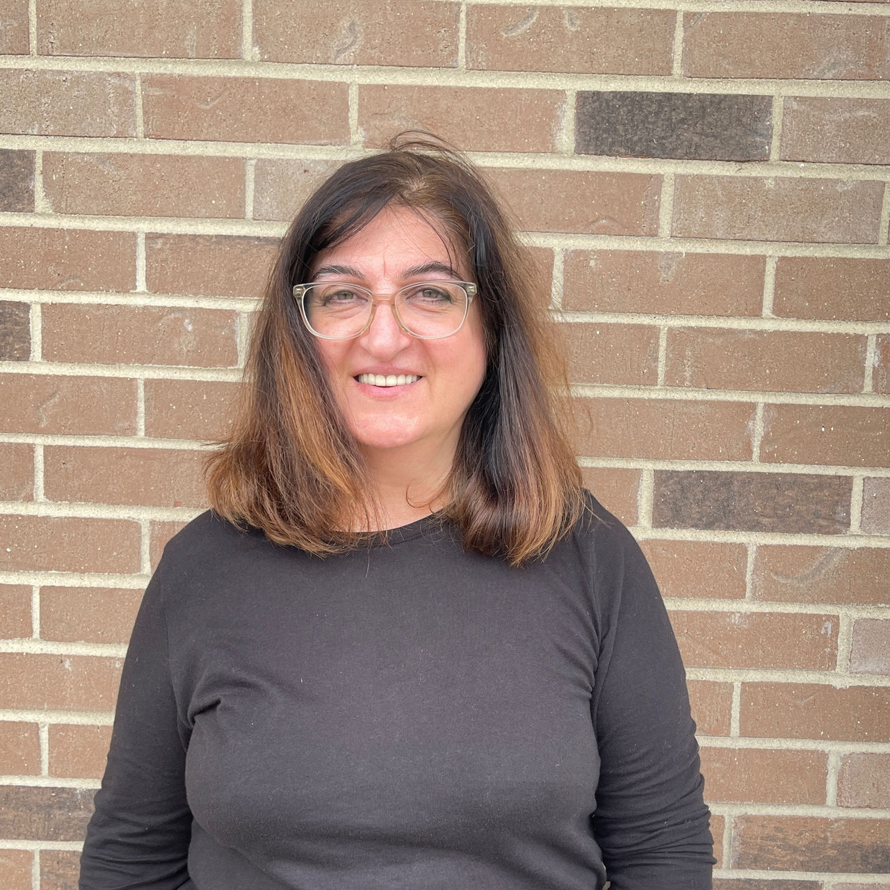  Ms. Knarik