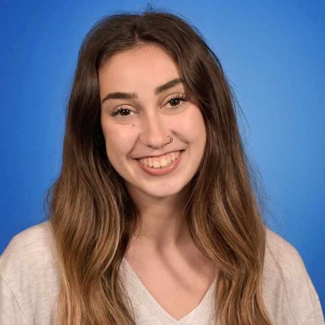  Lauren