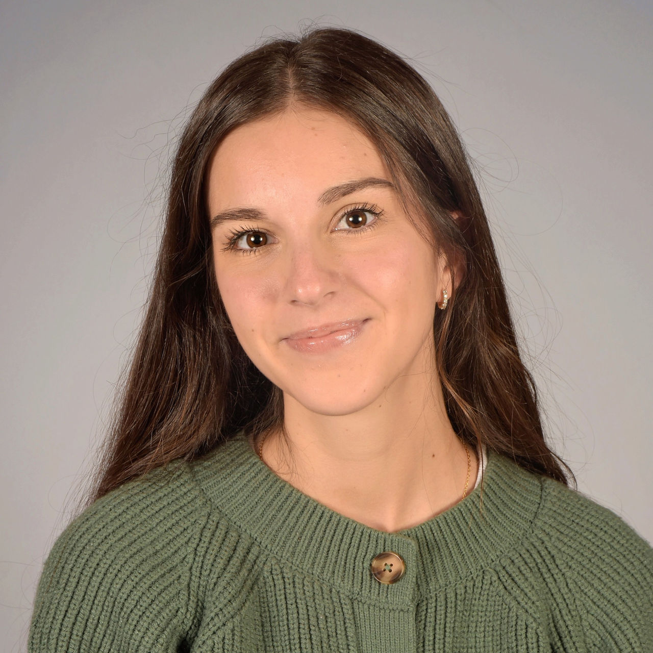  Martina Cisneros