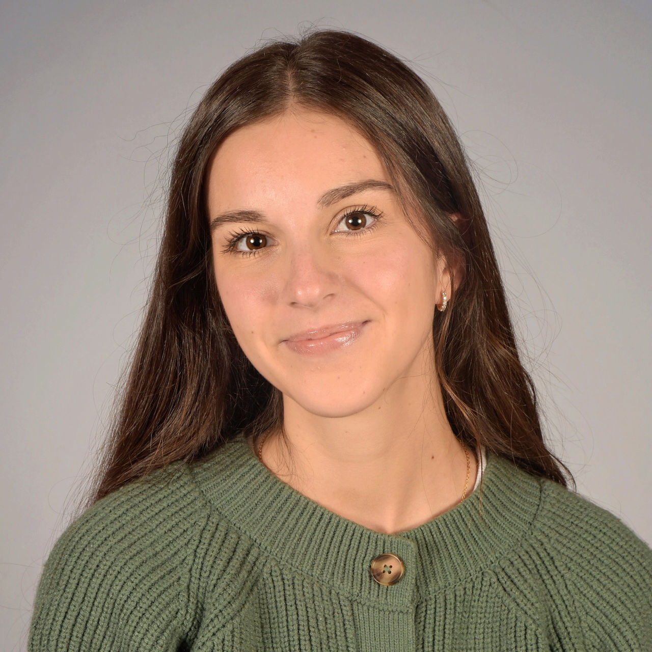  Martina Cisneros