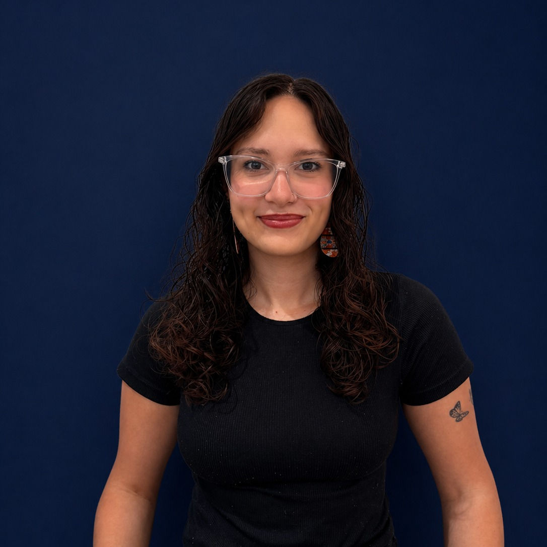 Amina