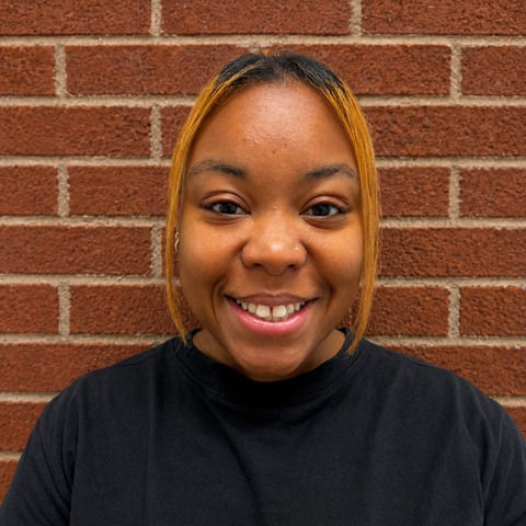  Ashlei