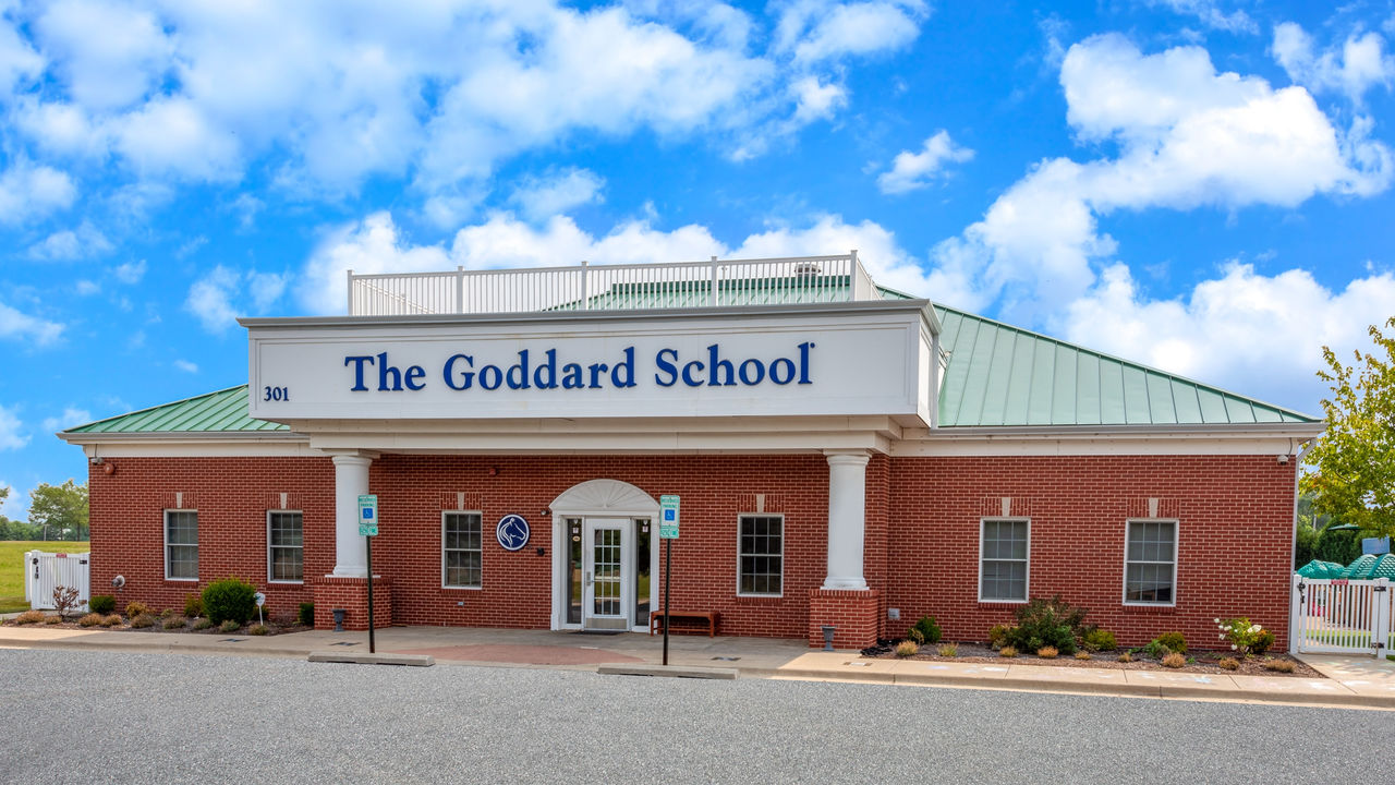 Exterior of the Goddard School in North Aurora Illinois